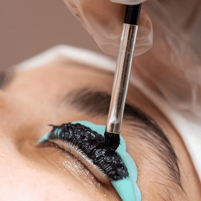 BROW AND LASH TINTING